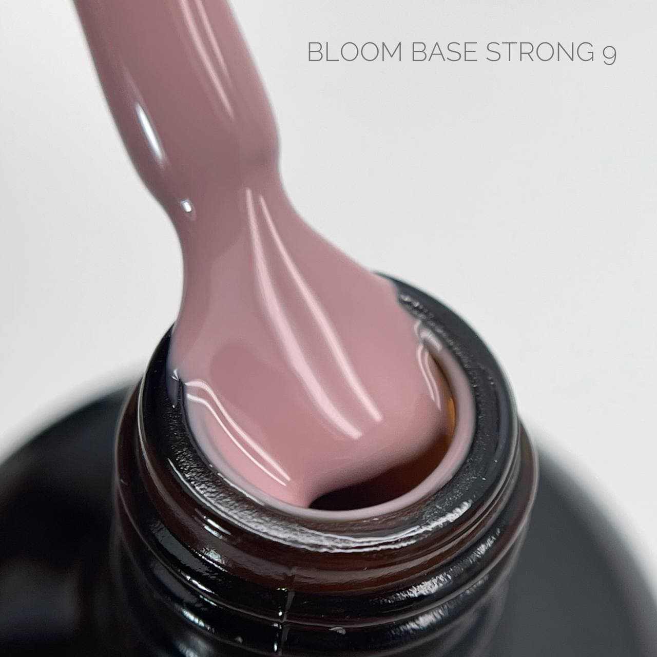 База BLOOM Base Strong №09 камуфлирующая жесткая 15мл Б/М